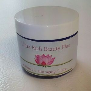 Vitamin C anti-aging creme (nwot)